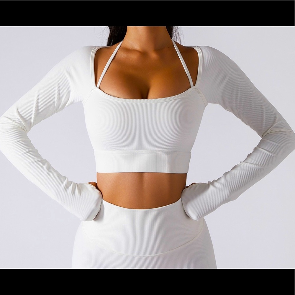 SPORTS BUNNY long sleeved top, Size Small!